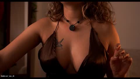 Snapshot of _lady_di chatting on 12.05.25 Not on OF Some stuff for sale online show from 12.05.25