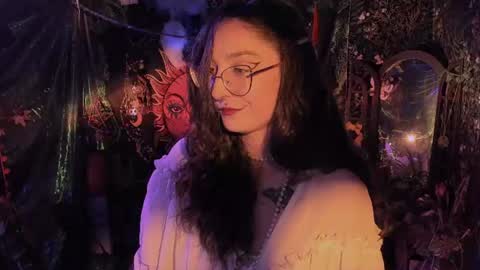 Lady Luna online show from 08.04.26