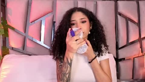 Lanna  online show from 04.09.26