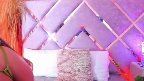 Lanna  online show from 06.02.26