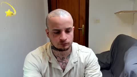 Snapshot of _layne chatting on 06.28.26 Layne online show from 06.28.26