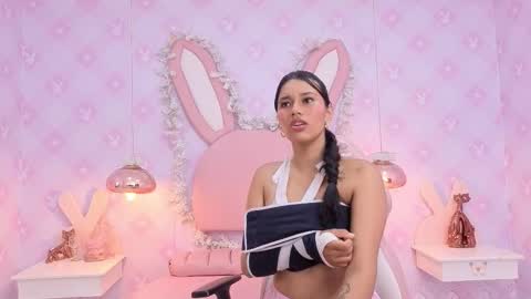  Lia Swan  online show from 09.18.25