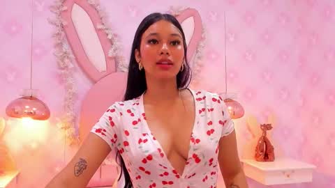  Lia Swan  online show from 10.24.25