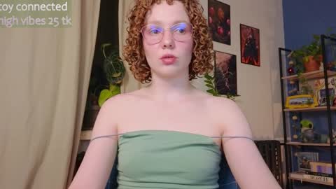 Salome   Lovense always on from 5 tk   My content and your custom requests  online show from 02.04.25