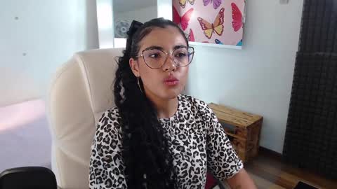 Snapshot of _lili_rose chatting on 01.20.25 Lili online show from 01.20.25