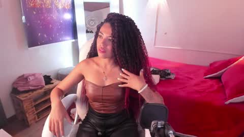 Snapshot of _lili_rose chatting on 01.29.25 Lili online show from 01.29.25