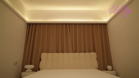 Snapshot of _lillilly_ chatting on 10.14.25 _lillilly_ online show from 10.14.25