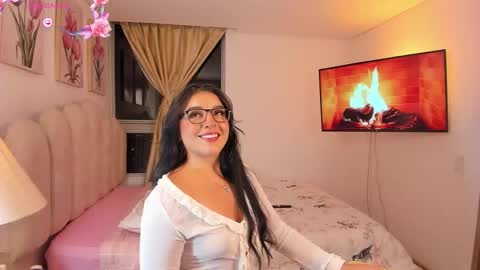 Snapshot of _lina7 chatting on 03.26.26 Lina. online show from 03.26.26