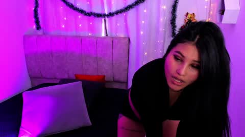 Snapshot of _little_ivy chatting on 12.27.24 Ivy 3 online show from 12.27.24