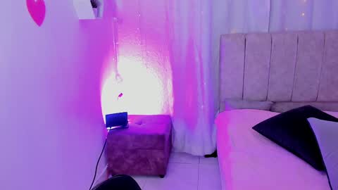 Snapshot of _little_ivy chatting on 01.21.25 Ivy 3 online show from 01.21.25