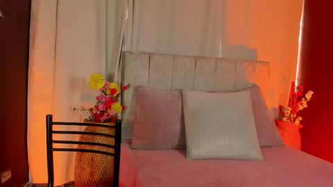 Snapshot of _little_ivy chatting on 09.08.25 Ivy 3 online show from 09.08.25