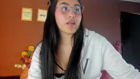 Snapshot of _little_ivy chatting on 11.22.25 Ivy 3 online show from 11.22.25