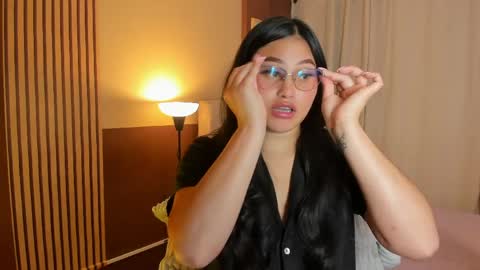 Ivy 3 online show from 04.17.26