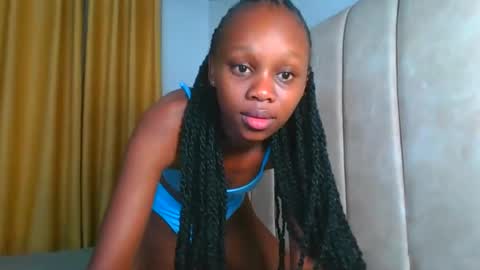 Littlevenus online show from 10.07.25