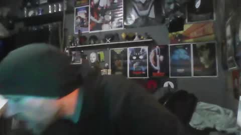 Snapshot of _longfellow chatting on 02.10.26 That guy online show from 02.10.26