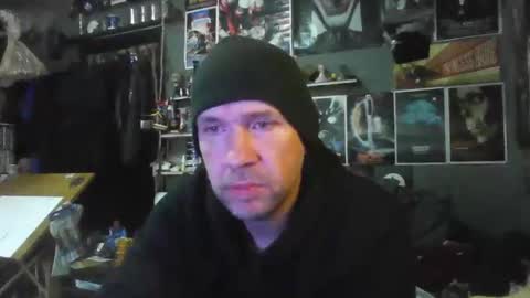 Snapshot of _longfellow chatting on 02.14.26 That guy online show from 02.14.26