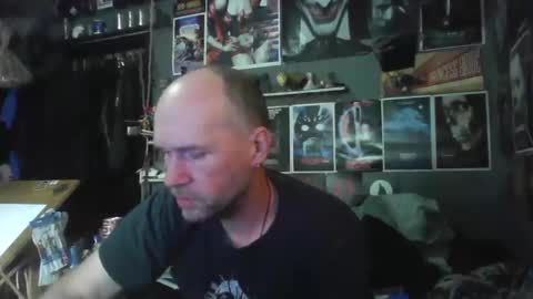 Snapshot of _longfellow chatting on 02.17.26 That guy online show from 02.17.26