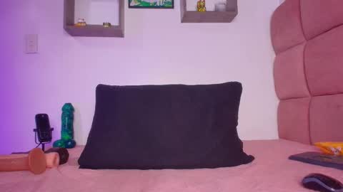 Lorrayne online show from 03.06.25