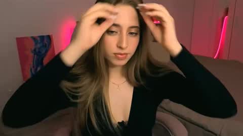 Snapshot of _loveliness_ chatting on 10.20.25 Amanda mandy online show from 10.20.25