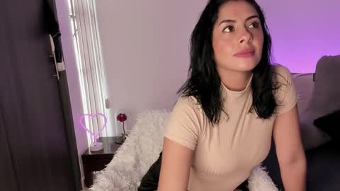   online show from 03.06.25