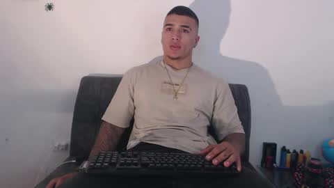 Snapshot of _luxury_23 chatting on 01.27.25 STIVEN online show from 01.27.25