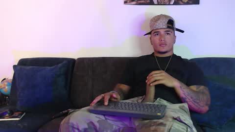 Snapshot of _luxury_23 chatting on 10.25.25 STIVEN online show from 10.25.25