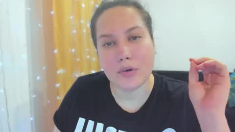 Snapshot of _madalexa_ chatting on 10.13.25 Alexa online show from 10.13.25