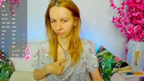 Snapshot of _mari_so chatting on 05.31.26 Scarlett online show from 05.31.26
