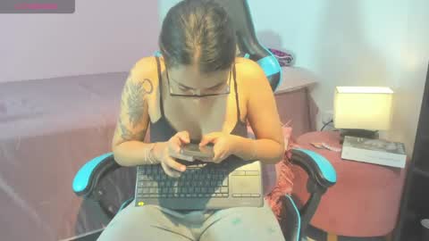 Snapshot of _maria_foxx_ chatting on 06.20.26 Maria online show from 06.20.26