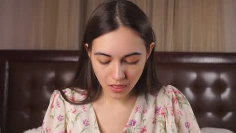 Snapshot of _marvelous_time_ chatting on 12.27.24 Gwen online show from 12.27.24