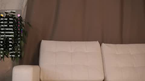  Gwen  online show from 01.14.26