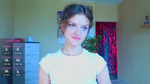 Snapshot of _masterpiece__ chatting on 07.26.26 Sophia online show from 07.26.26