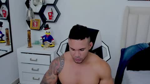 Snapshot of _matthew_santos_ chatting on 12.13.24 _matthew_santos_ online show from 12.13.24