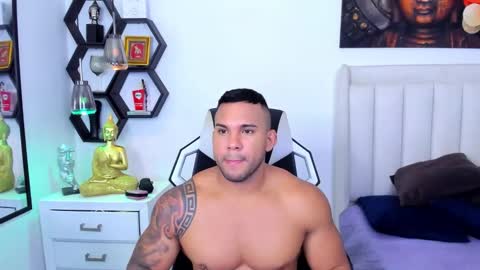 Snapshot of _matthew_santos_ chatting on 09.20.25 _matthew_santos_ online show from 09.20.25