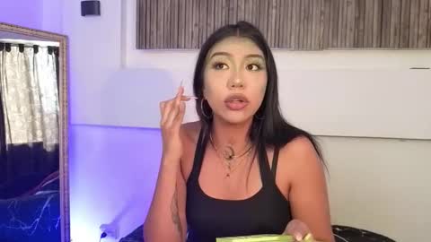 Snapshot of _meduusaa chatting on 10.30.25 medusa online show from 10.30.25