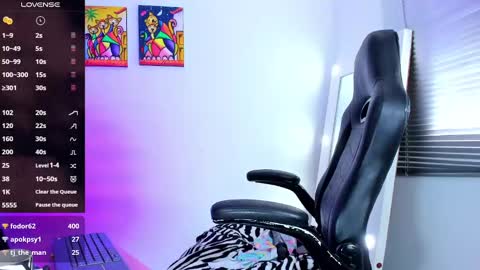 Snapshot of _megganjobs chatting on 02.27.25 Juli online show from 02.27.25