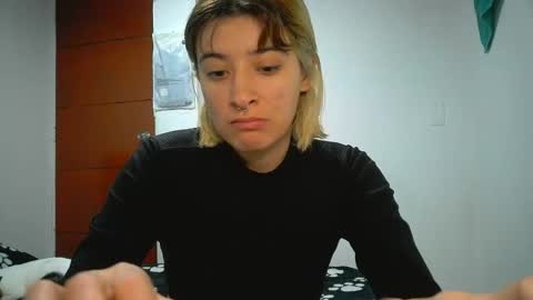 Snapshot of _mia_foster1 chatting on 05.05.26 Mia-foster online show from 05.05.26