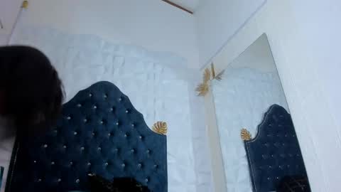 _mia_milf_ online show from 04.19.26