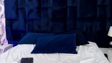 Mia Monroe online show from 02.21.25