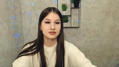 Snapshot of _miaangel_ chatting on 02.26.25 Mia online show from 02.26.25