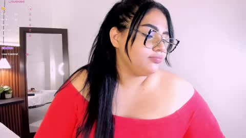 Snapshot of _michel_bbw chatting on 02.20.25 michel online show from 02.20.25