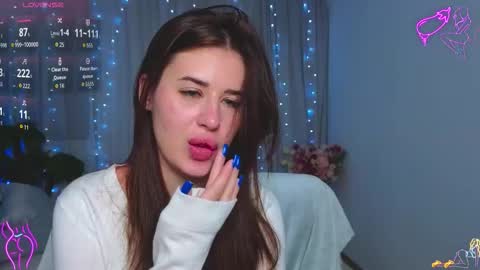 Snapshot of _mila__aa chatting on 10.11.25 Milana online show from 10.11.25