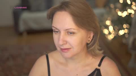 Snapshot of _million_dollarsmile chatting on 01.08.25 _million_dollarsmile online show from 01.08.25