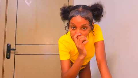 Mimi online show from 04.14.26