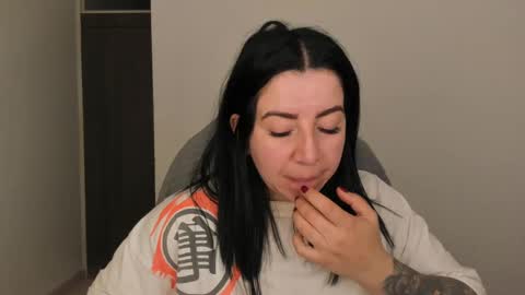 Snapshot of _miss_coco_ chatting on 09.10.25 _miss_coco_ online show from 09.10.25