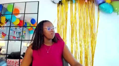 Snapshot of _miss_khaleesi_ chatting on 06.26.26 _miss_khaleesi_ online show from 06.26.26