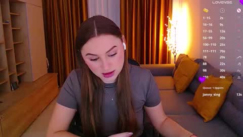 Snapshot of _miss_mia chatting on 12.03.25 Mia online show from 12.03.25