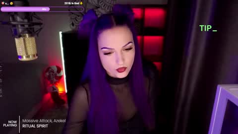 Snapshot of _mistress__ chatting on 12.15.24 Mistress Milana online show from 12.15.24