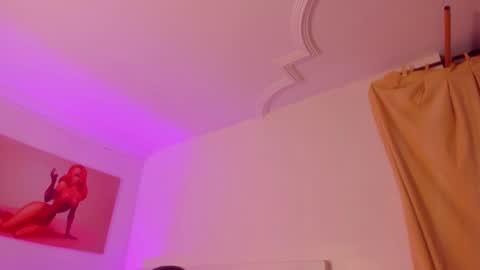 Snapshot of _mizuki chatting on 02.05.25 mizuki online show from 02.05.25