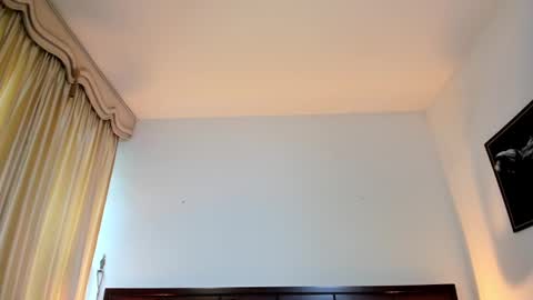 Snapshot of _mizuki chatting on 02.20.25 mizuki online show from 02.20.25